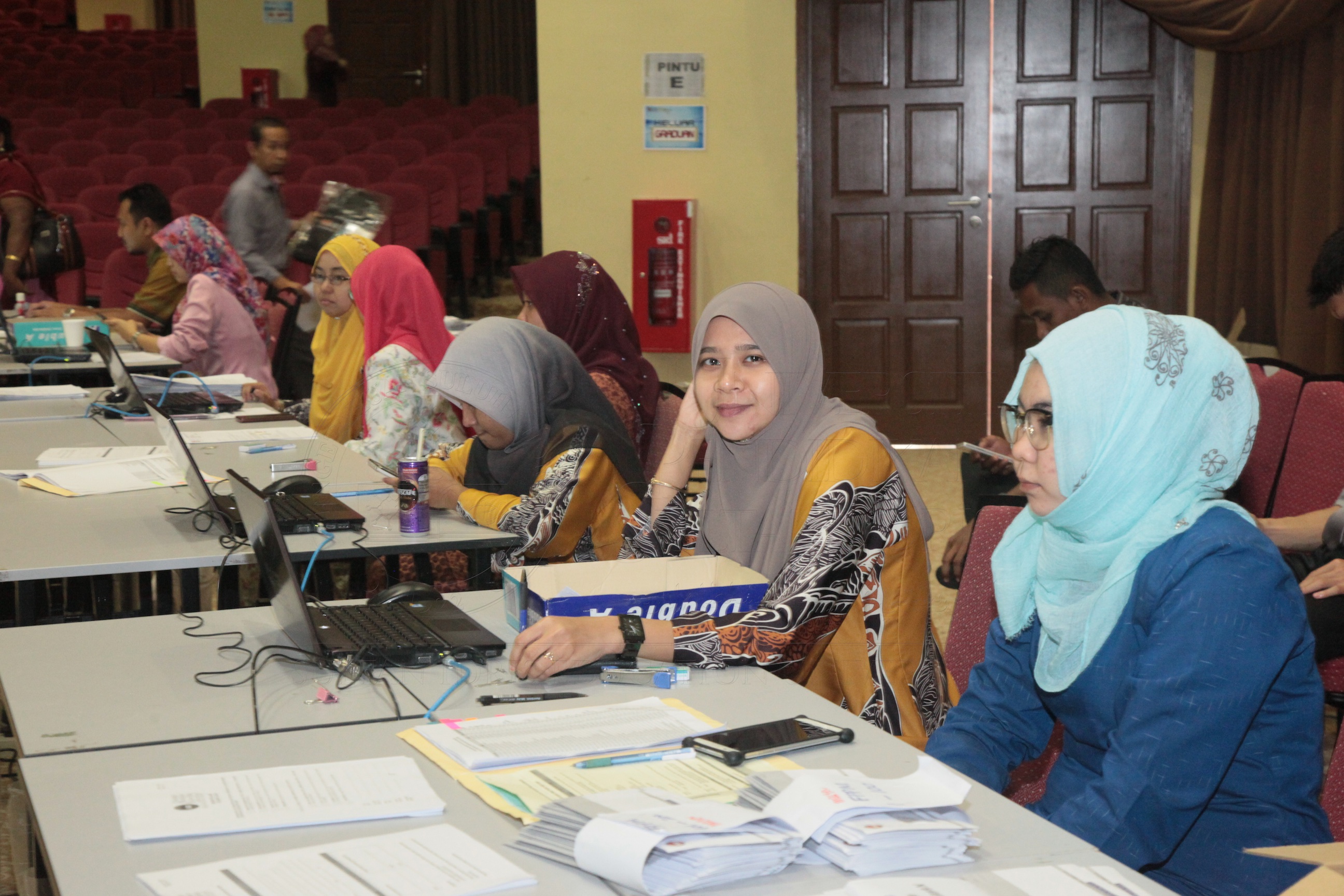 PRO16 16 siswazah IMG 0154